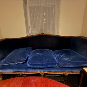 Antikk sofa 200 år gammel