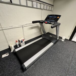 Sportsmaster Club T300 tredemølle – lite brukt – Hamar (må hentes)