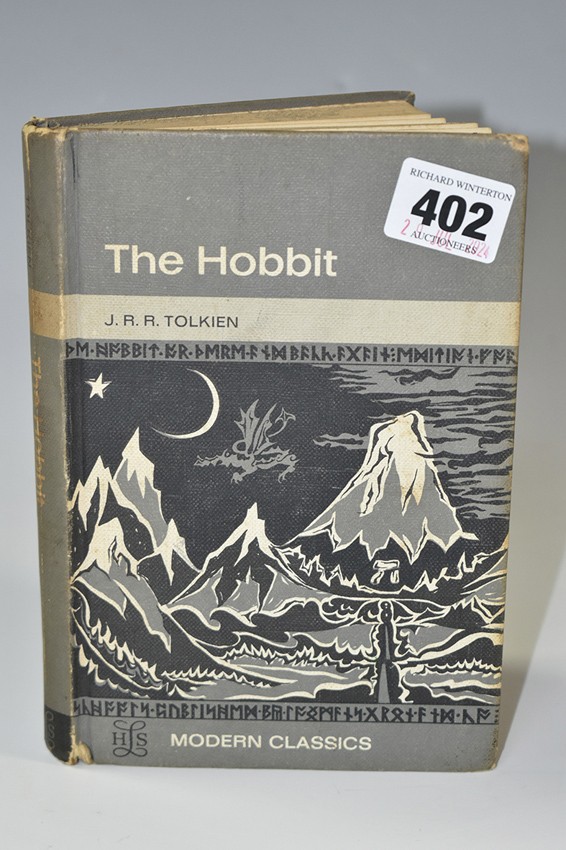 Longmans «Heritage of Literature Series»-eksemplar av Hobbiten, £110 hos Richard Winterton