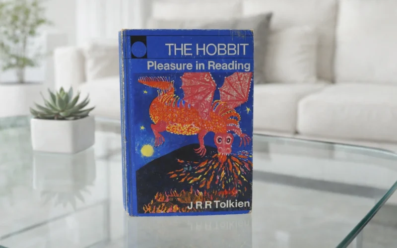 Sjelden Hobbit-utgave solgt for 40 000 kroner hos Oxfam