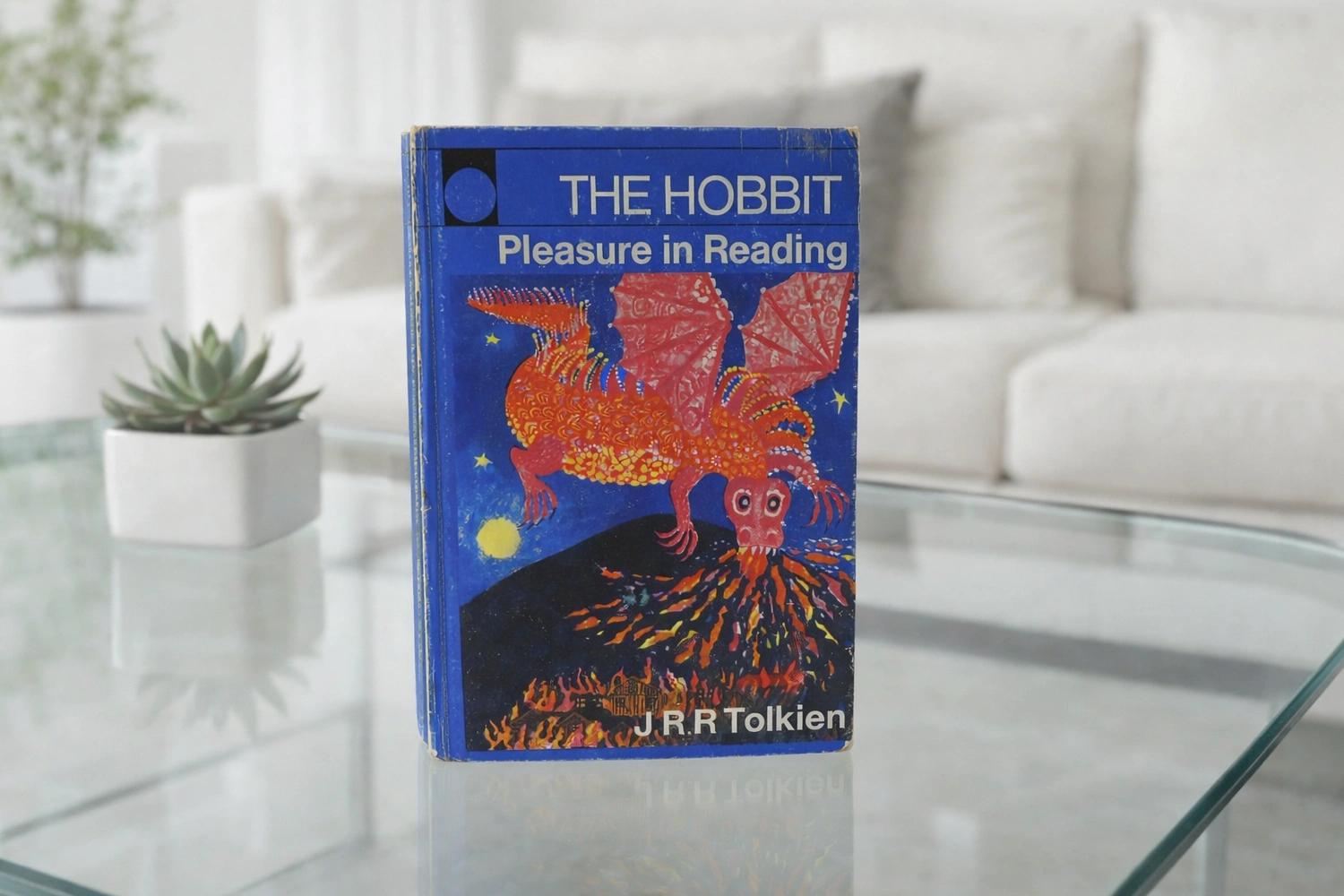 Sjelden Hobbit-utgave solgt for 40 000 kroner hos Oxfam