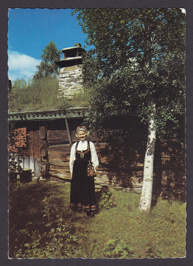 Bunad fra Valdres (Golberg B-23) – St. BAGN 1 7.76