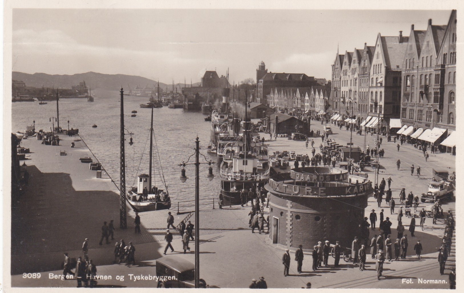 Bergen- Havnen og Tyskebryggen ( Normann 3089).